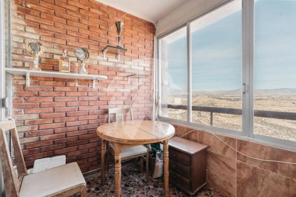 Piso en calle Pintor Pedro Camacho