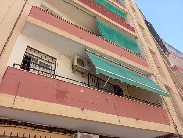 Piso en calle Abad Fernández Helguera