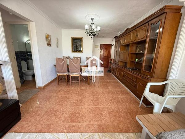 Piso en calle Pintor Antonio Amorós