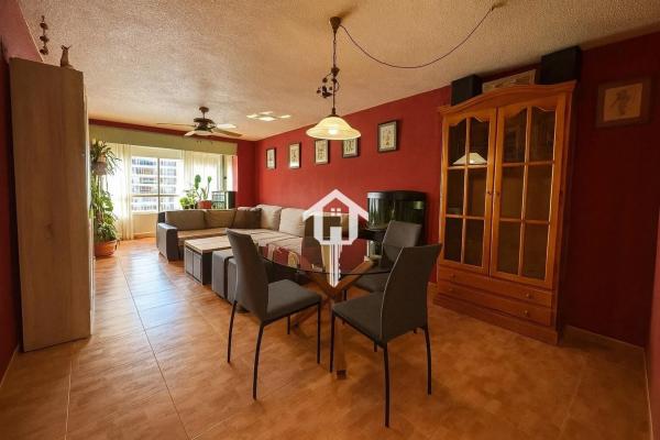 Piso en calle Pintor Pedro Camacho