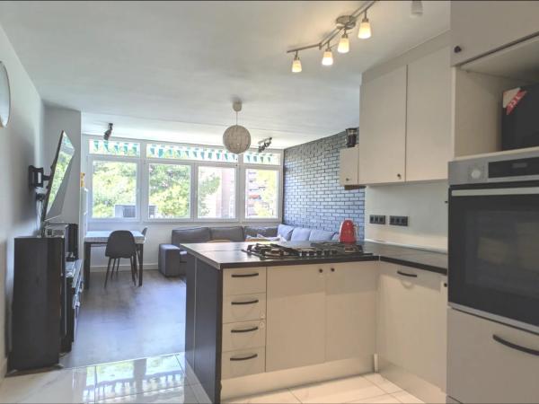 Piso en calle Pintor Astorza y Triay