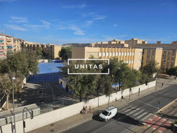 Dúplex en Barrio Virgen del Remedio - Parque lo Morant