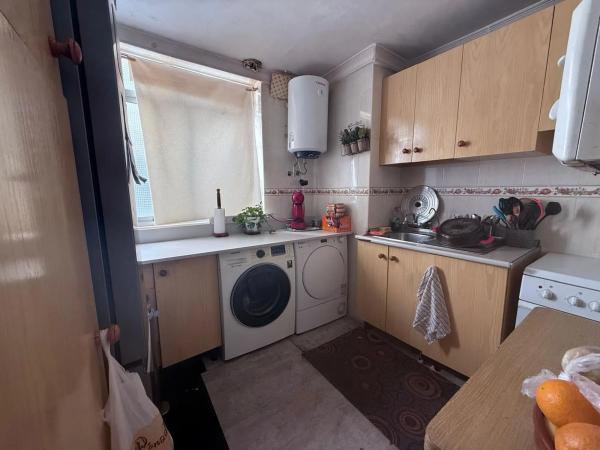 Piso en Barrio Colonia Requena - Virgen del Carmen