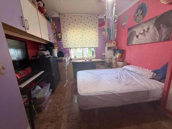 Piso en Barrio Colonia Requena - Virgen del Carmen