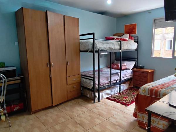 Piso en Barrio Colonia Requena - Virgen del Carmen