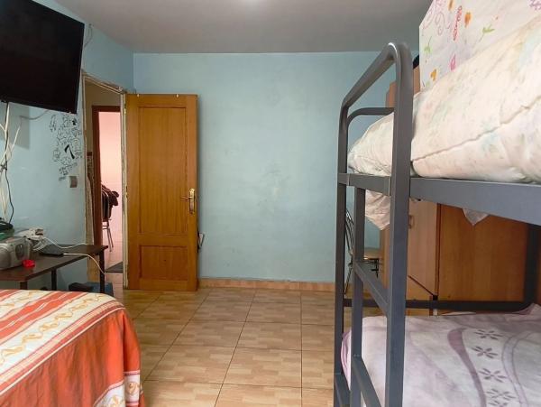 Piso en Barrio Colonia Requena - Virgen del Carmen