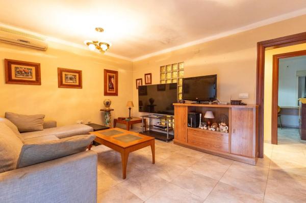 Piso en calle Matemático Romero