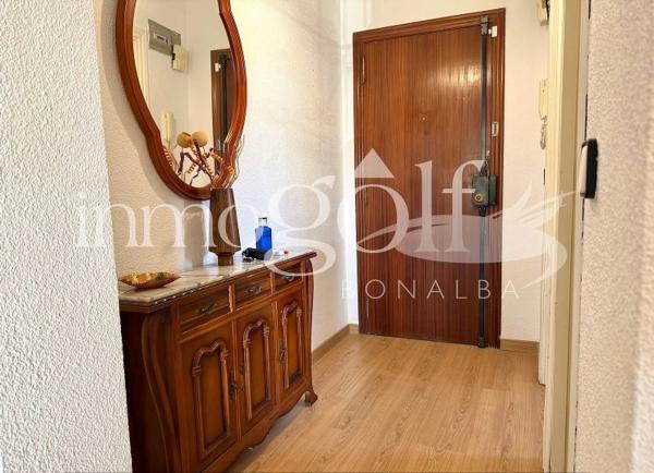 Piso en avenida de Antonio Ramos Carratalá