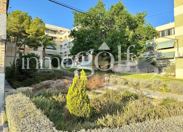 Piso en avenida de Antonio Ramos Carratalá