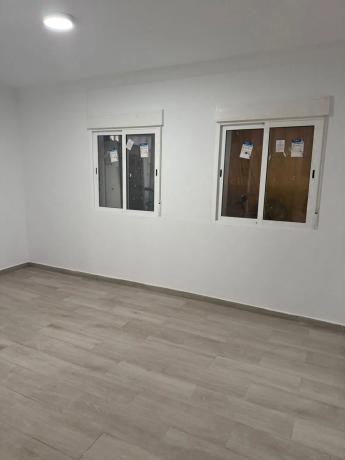 Piso en Barrio Colonia Requena - Virgen del Carmen