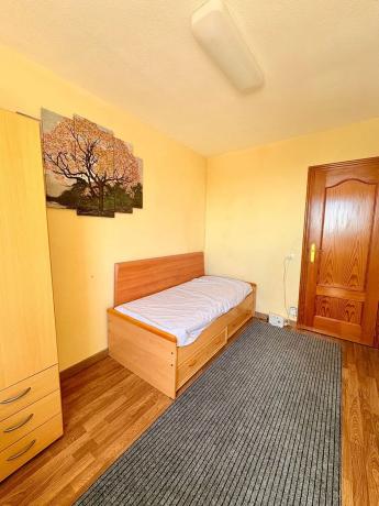 Piso en calle Pintor Pedro Camacho