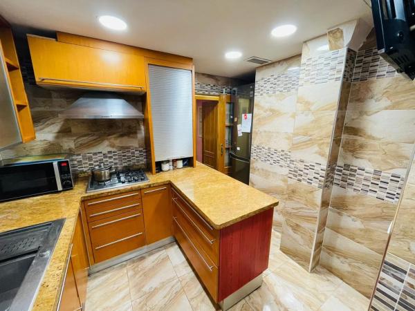 Piso en avenida Pintor Gastón Castelló