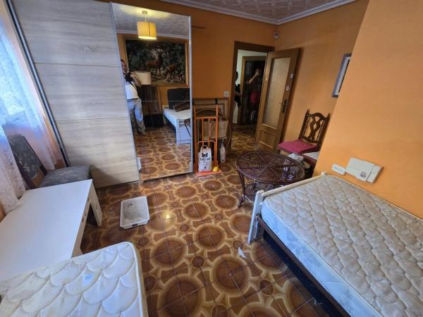 Piso en Barrio Colonia Requena - Virgen del Carmen