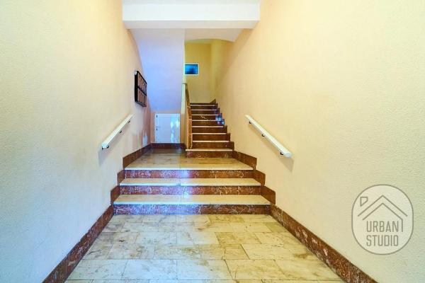 Piso en calle Renato Bardín