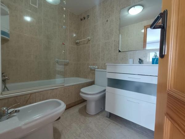 Piso en avenida Países Escandinavos, 21