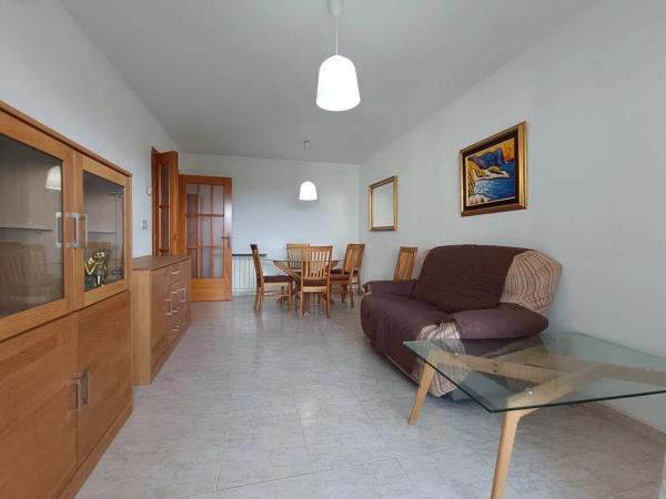 Piso en avenida Países Escandinavos, 21