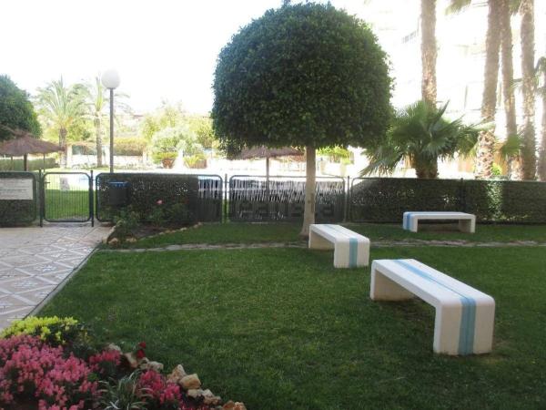 Piso en avenida Países Escandinavos, 21