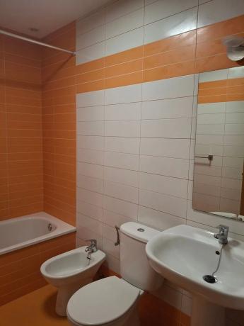 Piso en CL Jazmin, 26