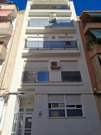 Piso en CL Jazmin, 26