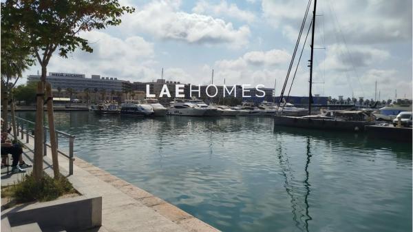 Piso en Barrio Carolinas Bajas