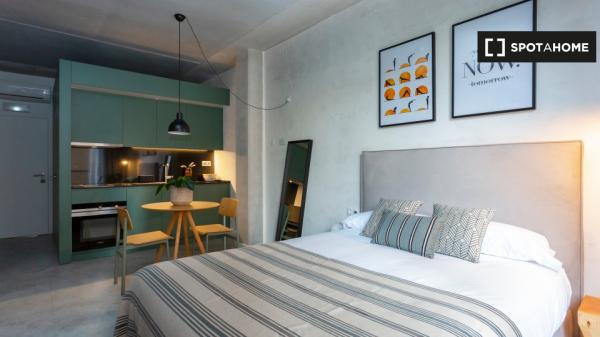 Estudio amueblado en un Co-Living en Barcelona