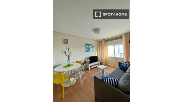 Room in shared apartment, Santander