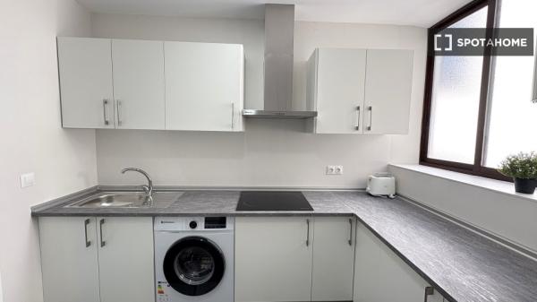 Pokój we wspólnym mieszkaniu w Granadzie