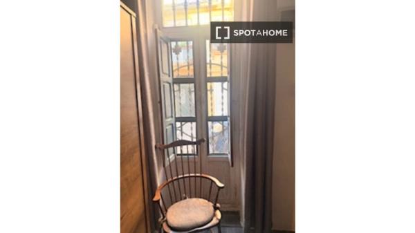 Room in shared flat for rent in Aiora, Valencia