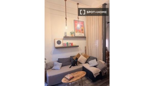 Room in shared flat for rent in Aiora, Valencia