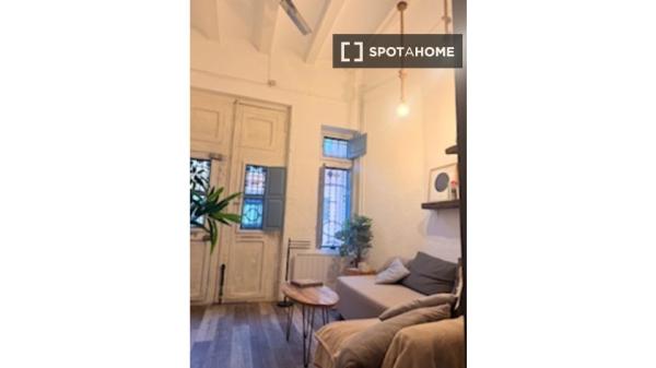 Room in shared flat for rent in Aiora, Valencia