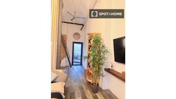 Room in shared flat for rent in Aiora, Valencia