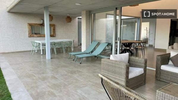 Appartement de 4 chambres à louer à Huelva