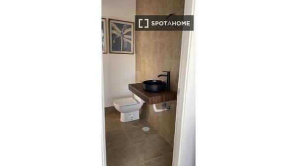 Appartement de 4 chambres à louer à Huelva