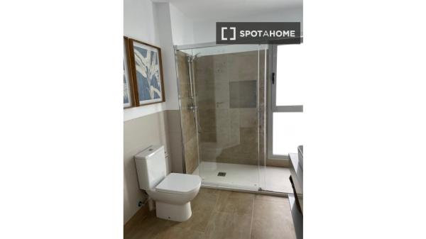 Appartement de 4 chambres à louer à Huelva