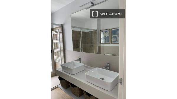 Appartement de 4 chambres à louer à Huelva