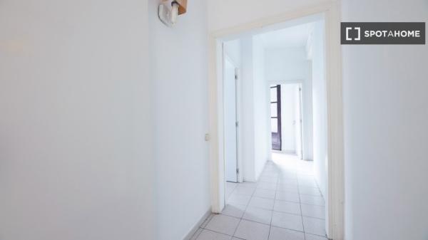 Zimmer in einer Wohngemeinschaft in Barcelona