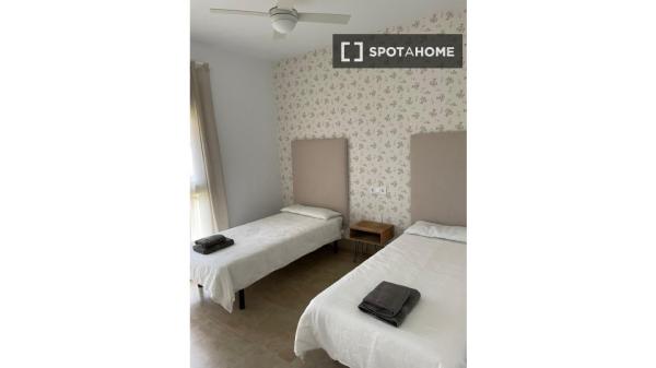 Appartement de 4 chambres à louer à Huelva