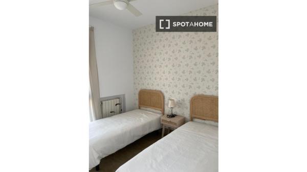 Appartement de 4 chambres à louer à Huelva