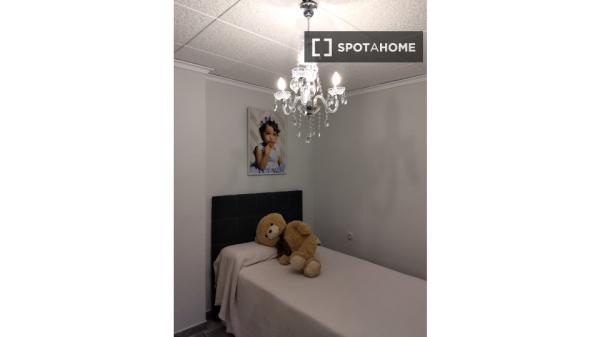 Habitación en piso compartido en Onil