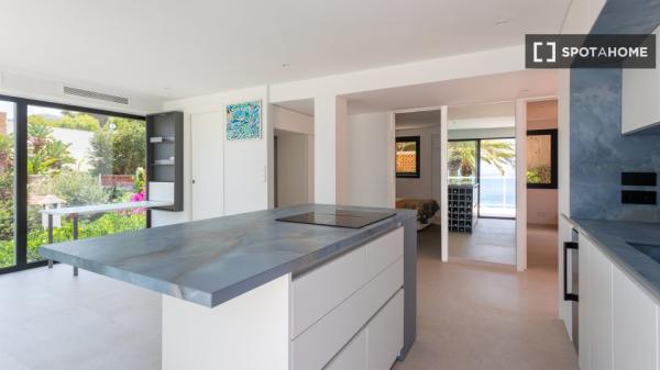 2-bedroom apartment for rent in Dénia