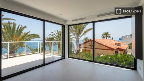 2-bedroom apartment for rent in Dénia