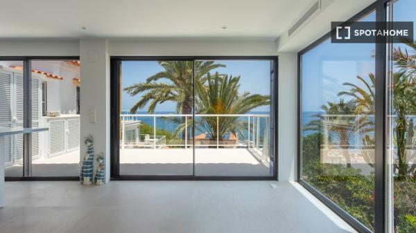 2-bedroom apartment for rent in Dénia