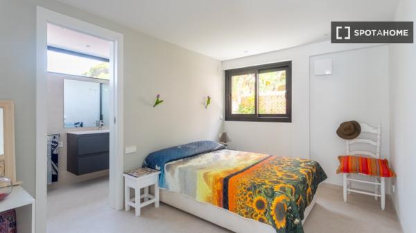 2-bedroom apartment for rent in Dénia