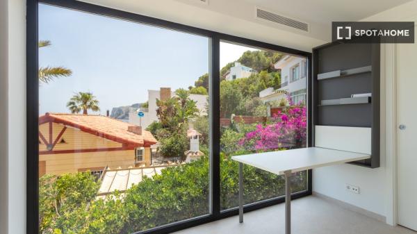 2-bedroom apartment for rent in Dénia