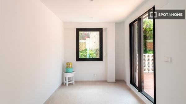 2-bedroom apartment for rent in Dénia