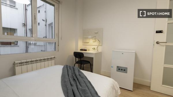 Alquiler w Madrycie, dzielnica Tetuán – Colive FR30