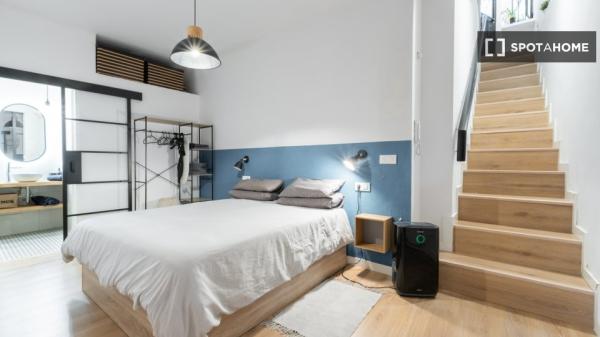 1-pokojowe mieszkanie do wynajęcia w Palacio, Madryt