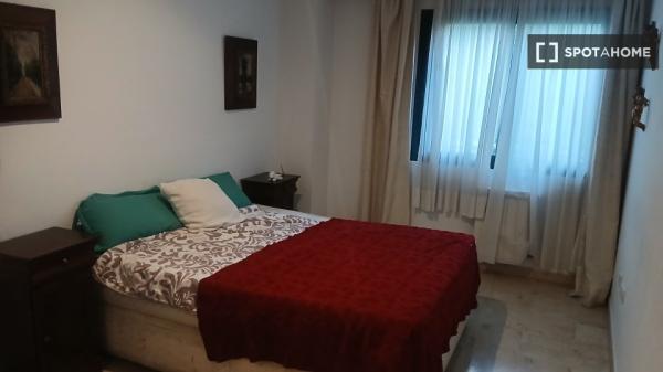 Zimmer in einer 3-Zimmer-WG in Son Cotoner, Palma