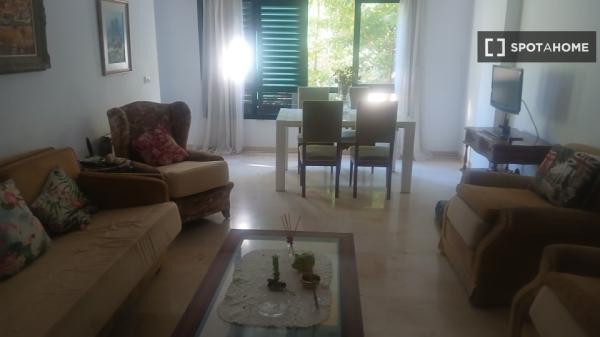 Habitación en piso compartido de 3 habitaciones en Son Cotoner, Palma