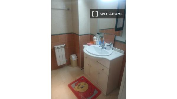 Zimmer in einer 3-Zimmer-WG in Son Cotoner, Palma